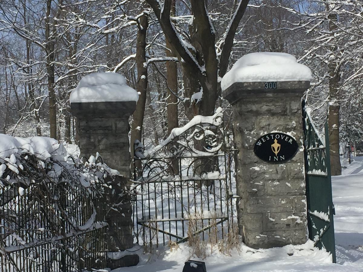Westover Inn Saint Marys エクステリア 写真